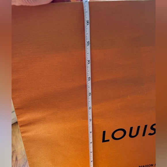 Louis Vuitton XL Shopping Bag & Blue Ribbon - Picture 3 of 8